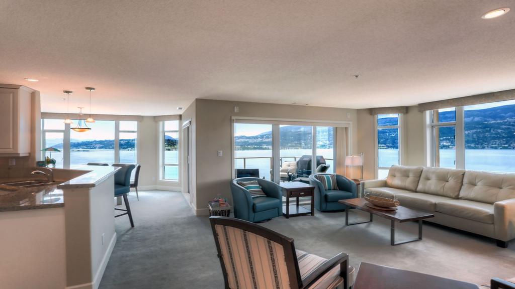 Sunset Waterfront Resort By Kelownacondorentals Екстер'єр фото