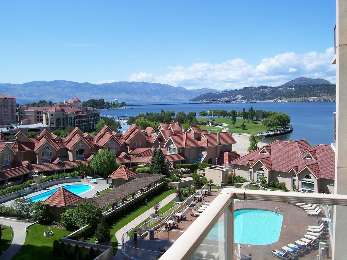 Sunset Waterfront Resort By Kelownacondorentals Екстер'єр фото